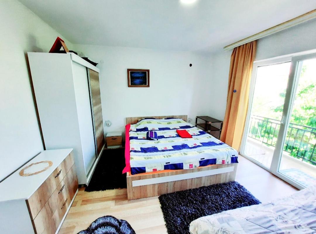 Bus Station Hostel 佩奇 外观 照片