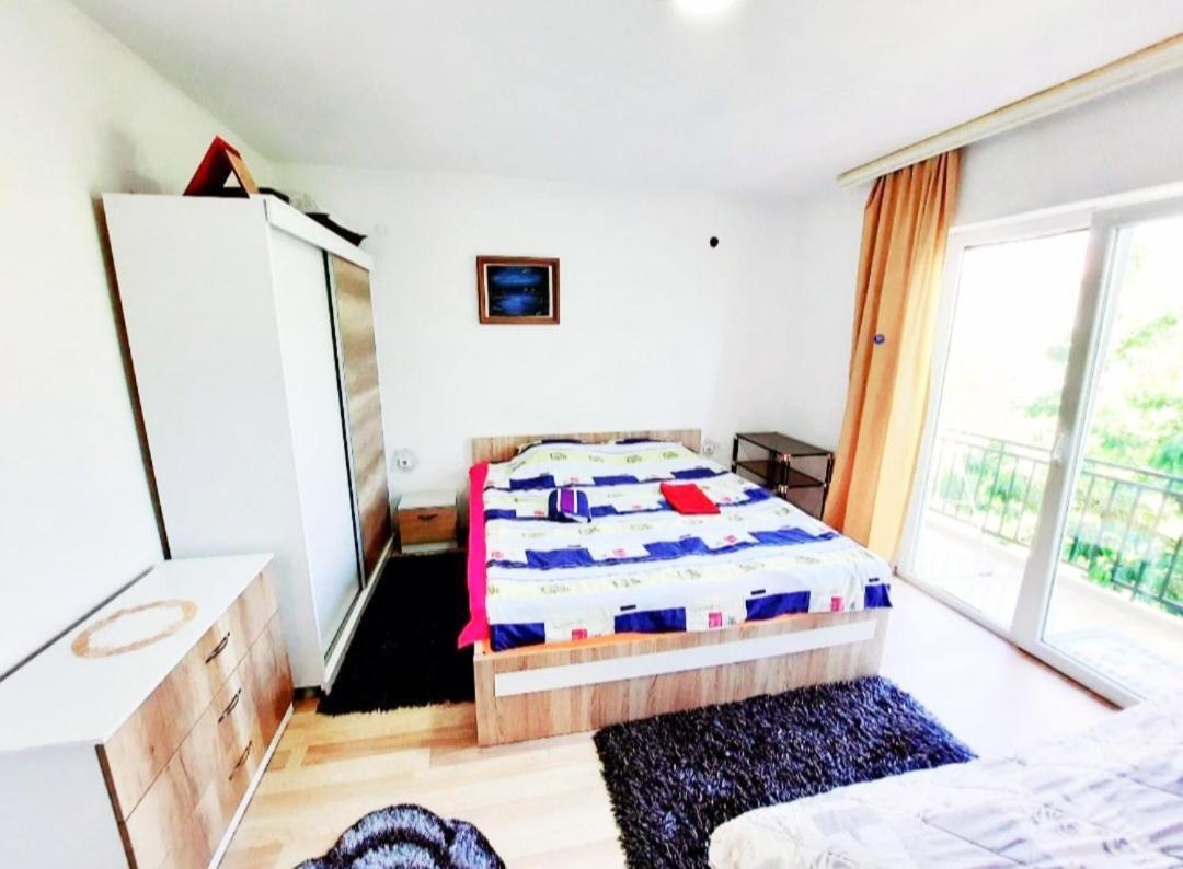 Bus Station Hostel 佩奇 外观 照片