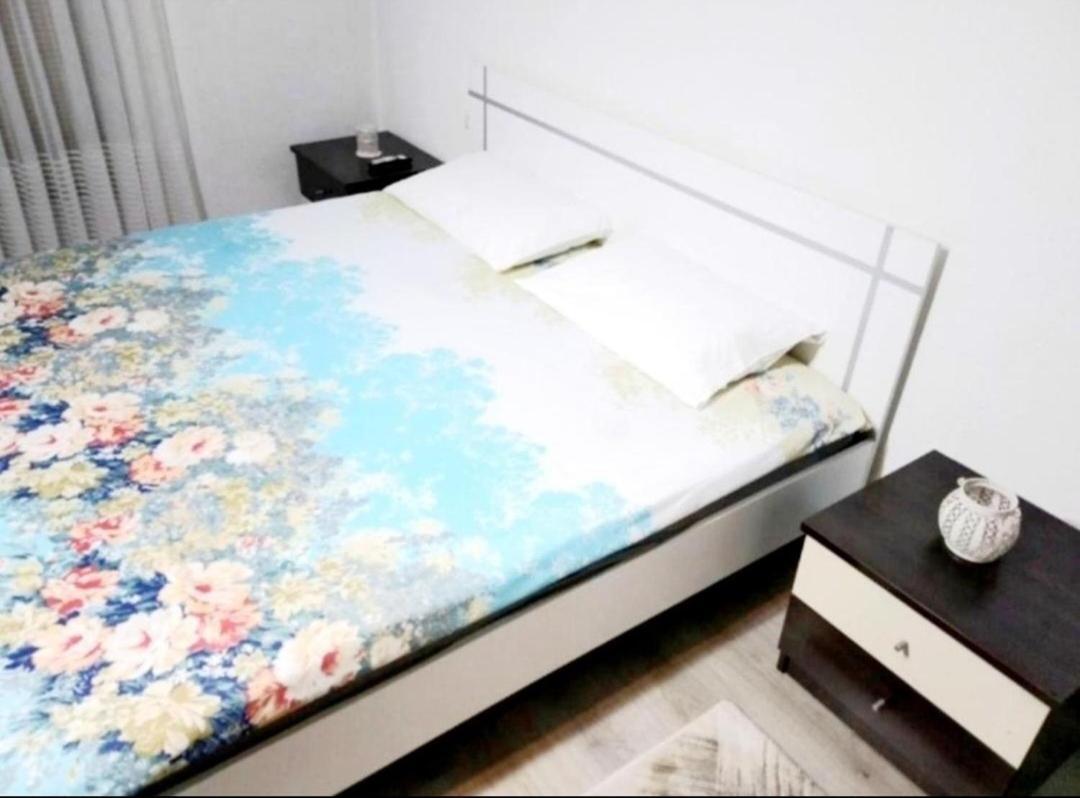 Bus Station Hostel 佩奇 外观 照片